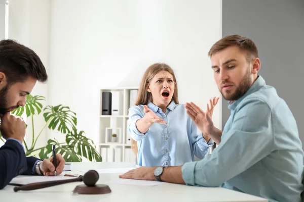 Young Emotional Couple Visiting Divorce Lawyer Office — Stock Photo, Image