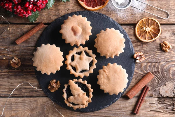 Tasty Mince Pies Wooden Table — Stock Photo, Image