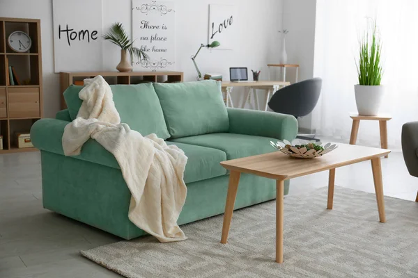 Stilvolles Interieur Wohnzimmer Mit Bequemem Sofa — Stockfoto