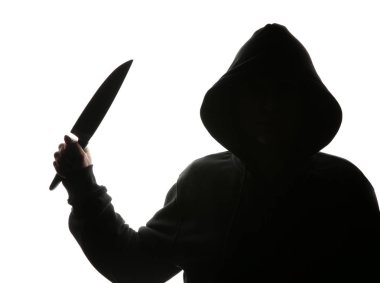 Beyaz arka plan üzerinde keskin bıçak ile kötü adam silüeti