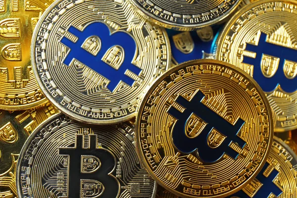 Many Golden Silver Bitcoins — Stock Photo, Image