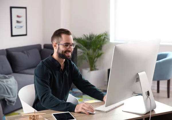 Young Businessman Working Computer Office — Stock Photo, Image