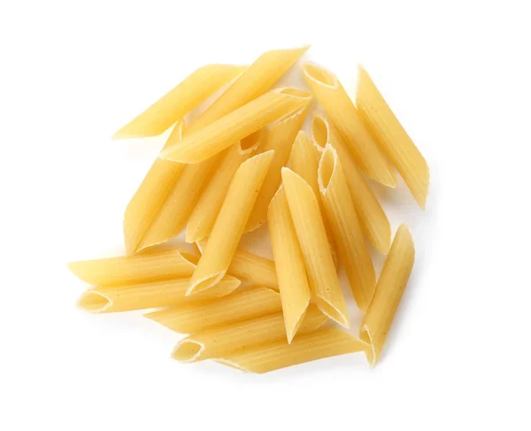 Massa Penne Não Cozida Sobre Fundo Branco — Fotografia de Stock