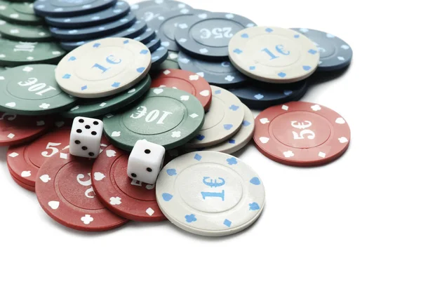 Cips Kumar Oyunları Casino Beyaz Arka Plan Üzerinde Dices — Stok fotoğraf