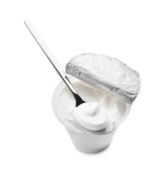 Copo Plástico Iogurte Saboroso Colher Fundo Branco — Fotografia de Stock