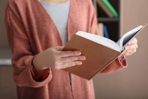 Woman Reading Book Home Closeup — 스톡 사진