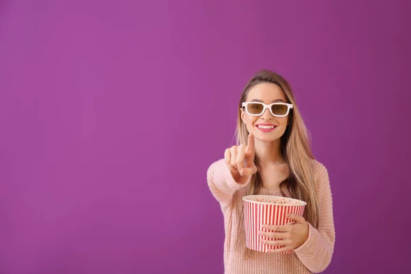 Young Woman Popcorn Watching Movie Color Background — Stock Photo, Image