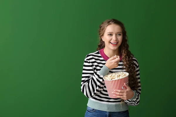 Young Woman Popcorn Watching Movie Color Background — Stock Photo, Image