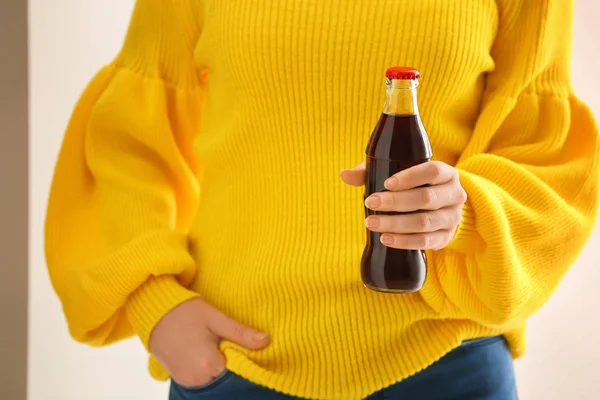 Woman Bottle Tasty Cola Light Background Closeup — ストック写真