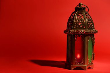 Renk arka plan ramazan sembolü olarak Müslüman lamba