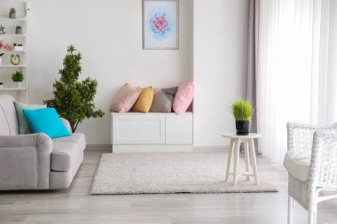 Güzel oda rahat kanepe ile iç