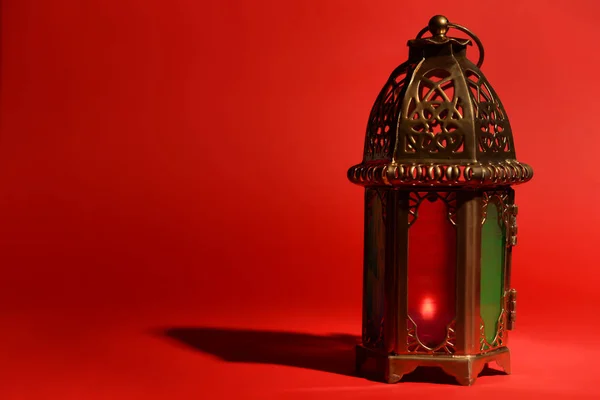 Lampada Musulmana Come Simbolo Del Ramadan Sullo Sfondo Colori — Foto Stock
