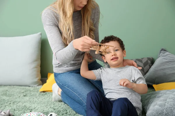 Young Mother Cute Little Son Playing Home — Stock Photo, Image