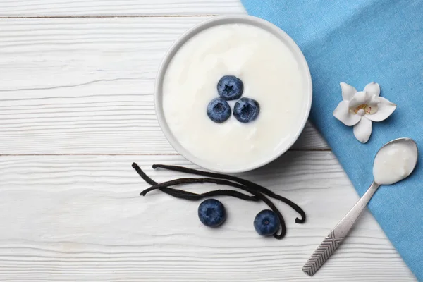 Bowl Tasty Vanilla Yogurt Blueberry White Wooden Table — Stock Photo, Image