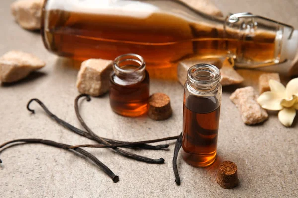 Composition Vanilla Extract Grey Background — Stock Photo, Image