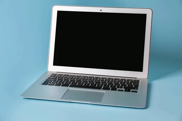 Modern Laptop Színes Háttér — Stock Fotó