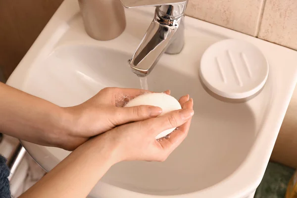 Woman Washing Hands Soap Sink — Stock Photo, Image