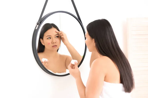 Portrait Young Asian Woman Acne Problem Applying Cream Front Mirror — Stock Photo, Image