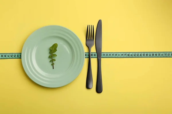 Composition Cutlery Plate Measuring Tape Color Background Diet Concept — Zdjęcie stockowe