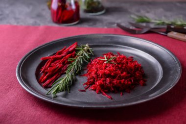 Masada lezzetli fermente pancar ile plaka