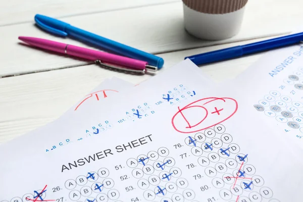 Checked Answer Sheets Table Closeup Concept Passing Exam — Stock Photo, Image