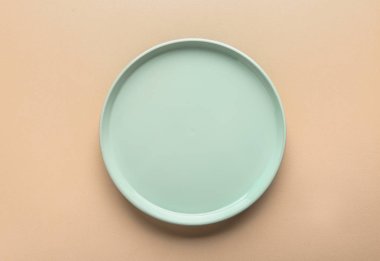 Şık plaka renk arka plan üzerinde