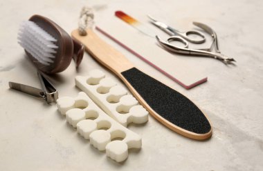 Pedikür için profesyonel araçlar üzerinde ışık arka plan belirleme