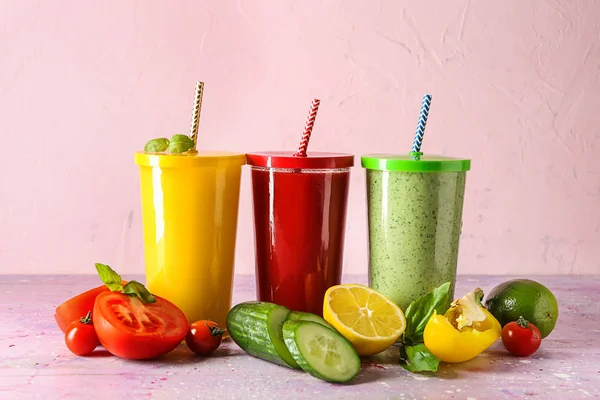 Glasögon Hälsosamma Juicer Med Ingredienser Färgtabellen — Stockfoto