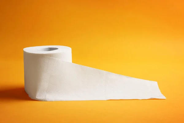 Рулон Туалетного Паперу Кольоровому Фоні — стокове фото