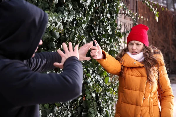 Woman Pepper Spray Defending Herself Thief Outdoors — Stock Photo, Image