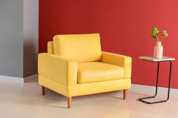 Bright Armchair Table Color Wall Room — Stock Photo, Image