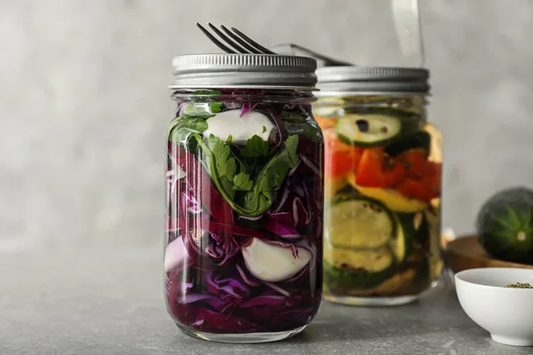 Glass Jars Fermented Vegetables Grey Table — Stock Photo, Image