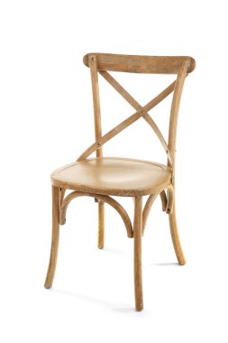 Beyaz arka planda tahta sandalye