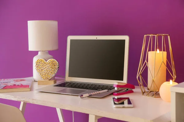 Stylish Workplace Modern Computer Color Wall Home — Stock Photo, Image