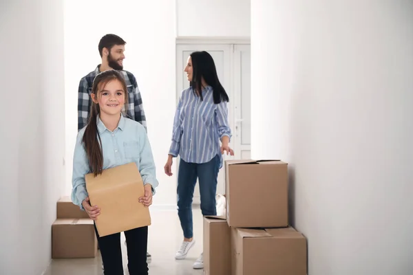 Family Cardboard Boxes Moving New House — Stock Photo, Image