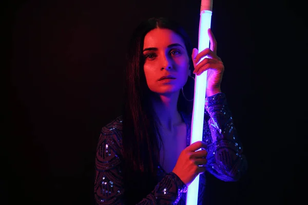 Portrait Beautiful Young Woman Neon Lamp Dark Background — Stock Photo, Image