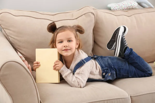 Cute Little Girl Reading Book Home — Stock Photo, Image