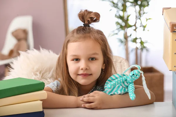 Portrait Cute Little Girl Home — Stock Photo, Image