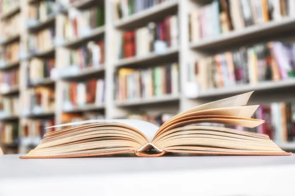 Open Book Table Library — Stock Photo, Image