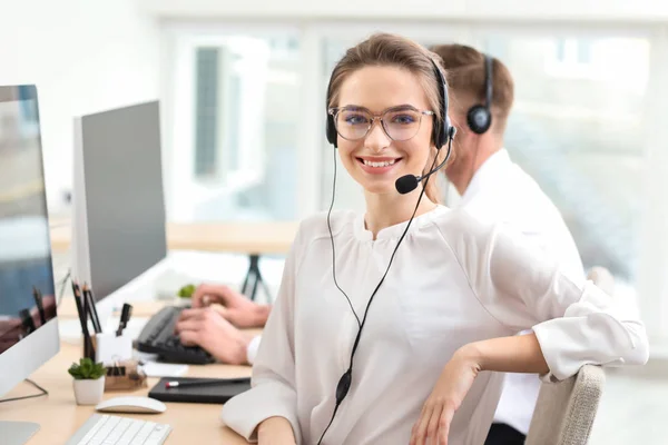 Portrait Female Technical Support Agent Office — Stock Photo, Image