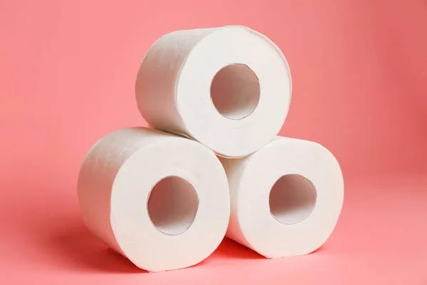 Role Toaletního Papíru Barevném Pozadí — Stock fotografie