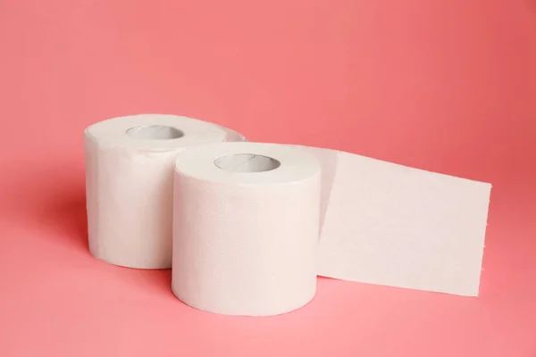 Rullar Toalettpapper Färg Bakgrund — Stockfoto