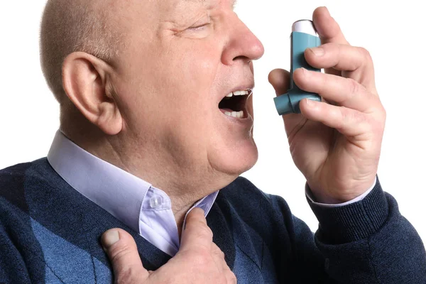 Homme Âgé Avec Inhalateur Ayant Une Crise Asthme Sur Fond — Photo