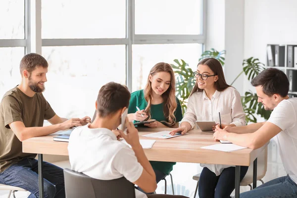 Group People Discussing Business Plan Office — Stock Photo, Image