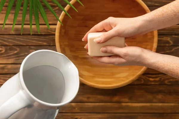 Woman Washing Hands Bowl — Stock Photo, Image