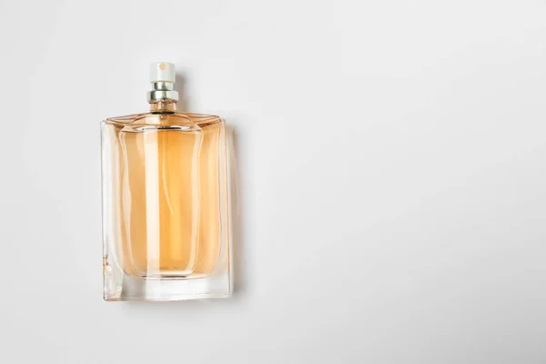 Fles Parfum Witte Achtergrond — Stockfoto