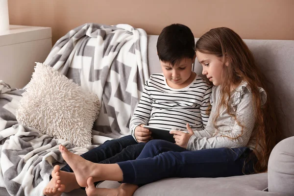 Cute Little Children Watching Cartoons Home — Stock Photo, Image