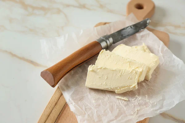 Pieces Butter Knife Wooden Board — Stock Photo, Image