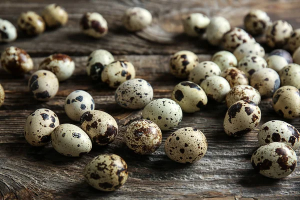 Nombreux Œufs Caille Sur Table Bois — Photo