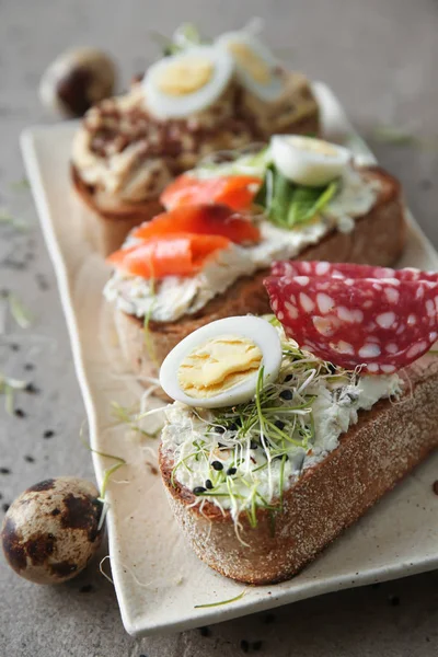 Plate Fresh Tasty Bruschettas Table — Stock Photo, Image